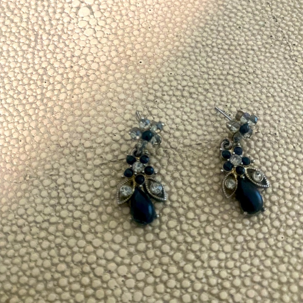 Black and white earings